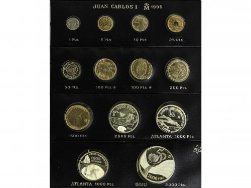 JUAN CARLOS I. Lote 215 monedas. 1975 a 1998. AR, Laton, Ni.