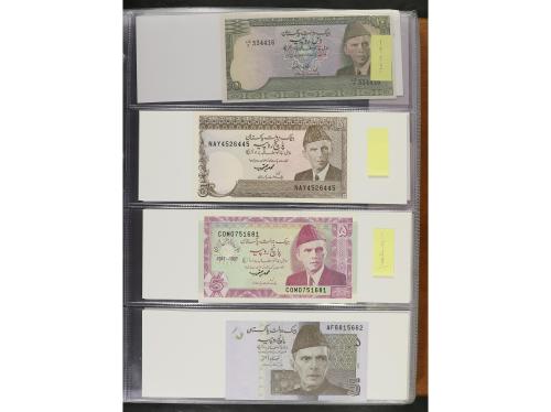 BILLETES EXTRANJEROS. Lote 256 billetes. 1958 a 2009. PAÍSES