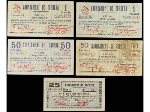 CATALUNYA. Lote 5 billetes 25, 50 Cèntims (2) y 1 Pesseta (2