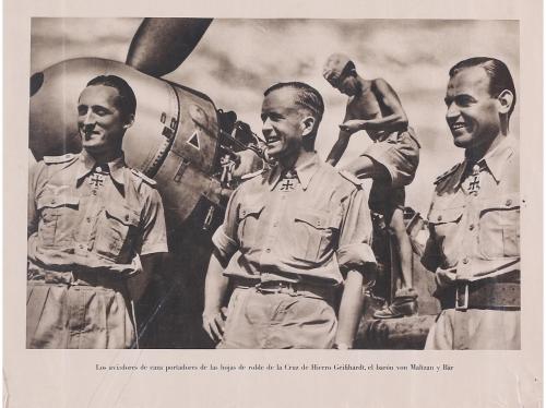1942 ca. CARTEL. DOS CARTELES FOTOGRÁFICOS DE LA II GUERRA M