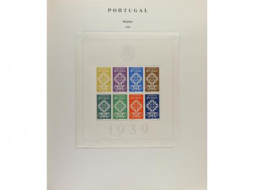 LOTES y COLECCIONES. PORTUGAL. Colección en 2 álbumes de 185