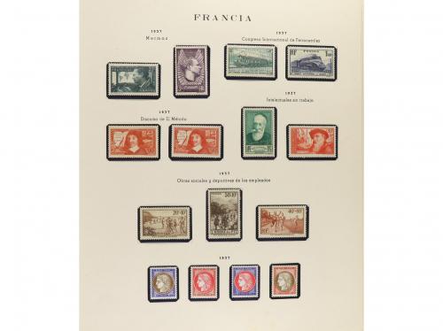 LOTES y COLECCIONES. FRANCIA. Colección en 2 álbumes de 1849